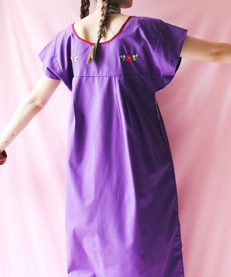 【tiny yearn】Mexican Floral Hand Embroidered Dress