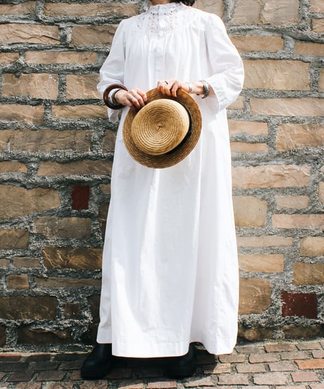 【Seek an nur】French Antique Hand Lace Flare Night Dress