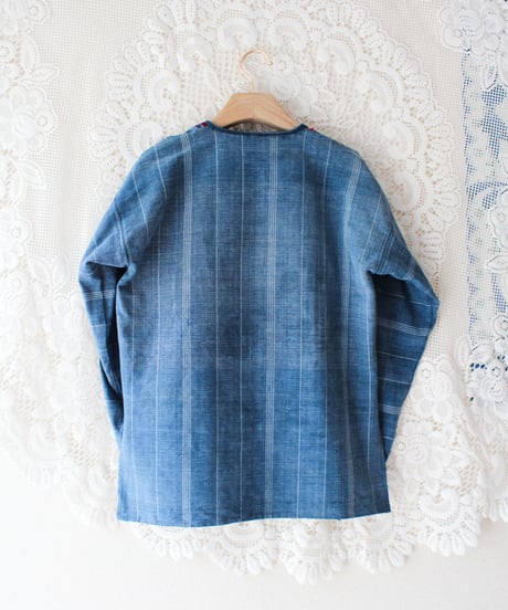 【tiny yearn】Vintage Guatemala Embroidered Denim Tops