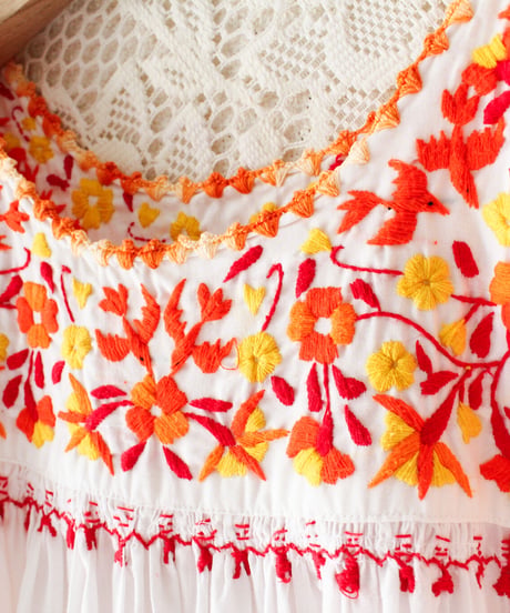 【tiny yearn】Mexican Floral Hand Embroidered Dress