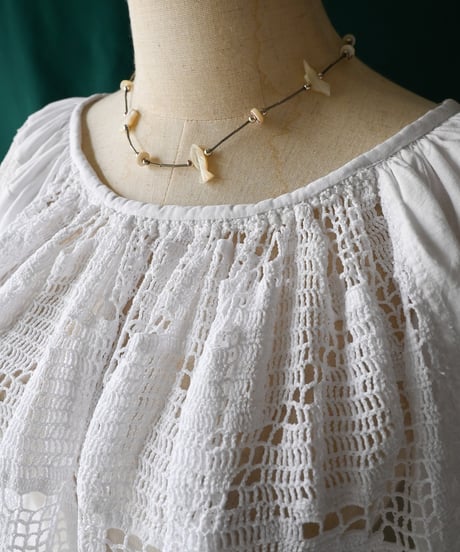 【Seek an nur】1960s Romanian Crochet Folk Blouse