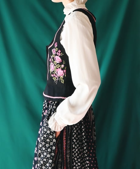 【Seek an nur】Euro Embroidered Tyrolean Vest