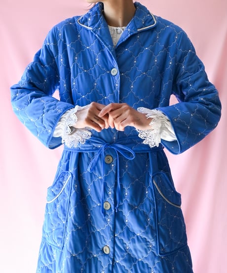 【tiny yearn】Vintage German Quilted Night Gown