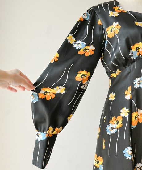 【tiny yearn】1970's euro floral maxi dress