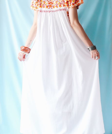 【tiny yearn】Mexican Floral Hand Embroidered Dress