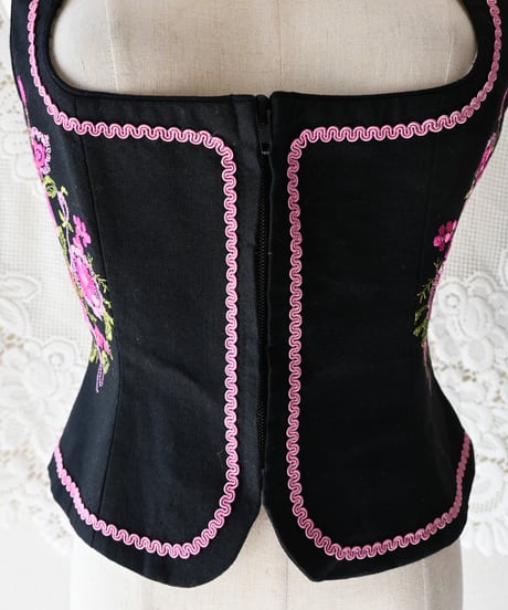 【Seek an nur】Euro Embroidered Tyrolean Vest