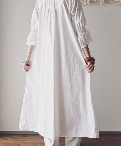 【Seek an nur】1890-10's antique night gown dress