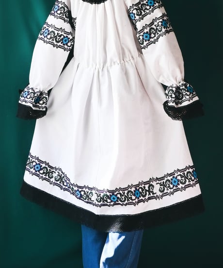 【Seek an nur】Romanian Vintage Embroidered Dress