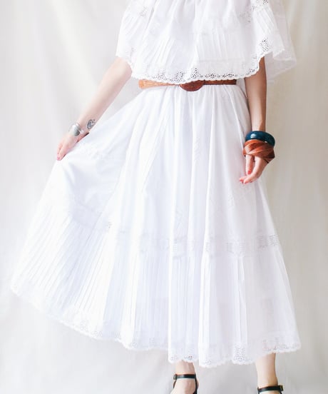 【Seek an nur】Shoulder Wrap Lace Flare Dress
