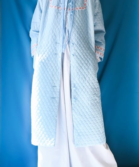 【tiny yearn】Vintage Euro Quilted Night Gown