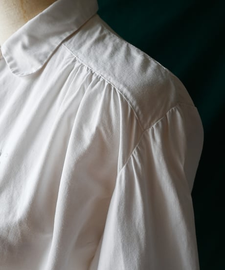 【Seek an nur】⁡1900~20's Embroidered Night Blouse