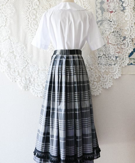 【Seek an nur】Euro Check Metallic Flare Skirt