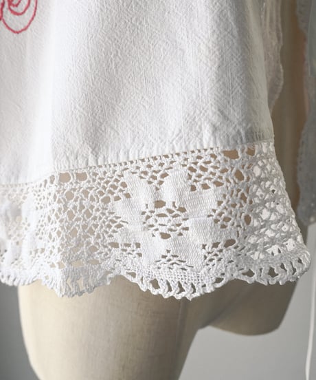 【Seek an nur】Euro vintage embroidered blouse