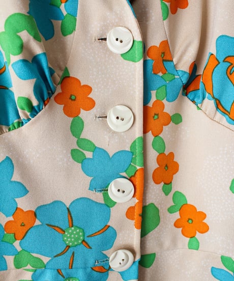 【tiny yearn】1970's Vintage Euro Floral Blouse