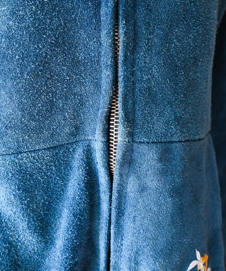 【tiny yearn】1970's Embroidered Suede Pullover
