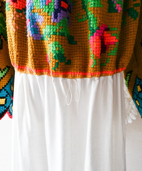 【tiny yearn】Romanian Vintage Embroidered Dress