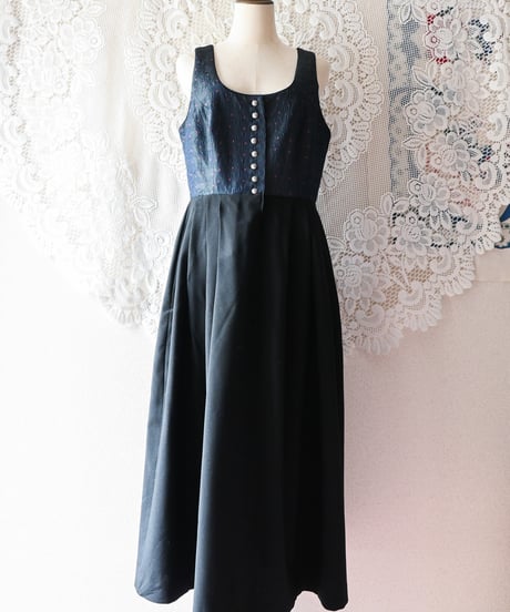 【Seek an nur】Tyrolean Black Dirndl Dress