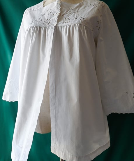【Seek an nur】⁡1900-20's French Cutwork Night Blouse
