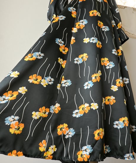 【tiny yearn】1970's euro floral maxi dress