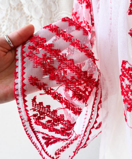 【tiny yearn】Romanian Vintage Embroidered Tulle Blouse