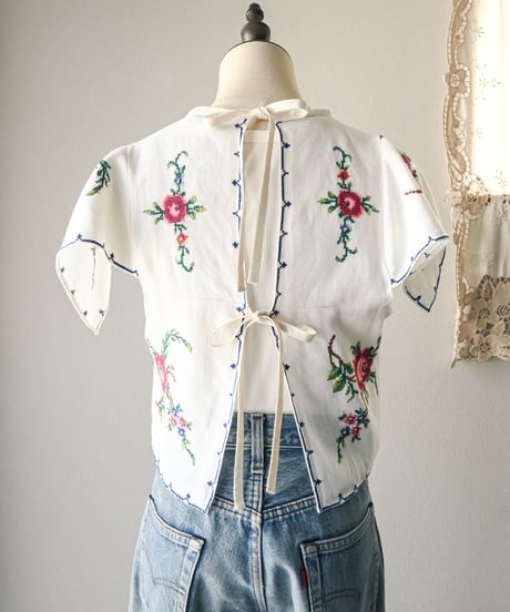 【Seek an nur】Euro vintage embroidered blouse