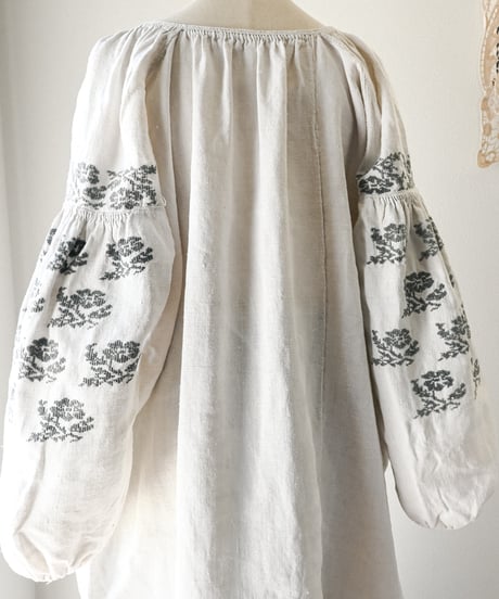 【Seek an nur】Vintage ukrainian traditional dress