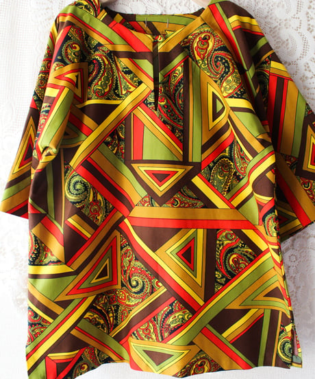 【tiny yearn】1970's Vintage Geometric Over Tops