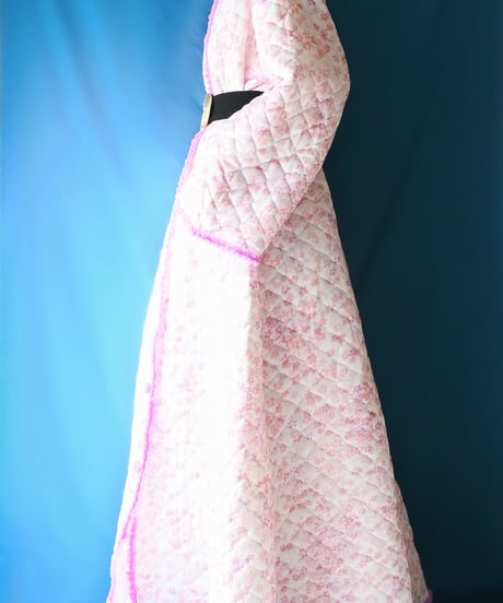 【tiny yearn】Vintage Euro Quilted Night Gown