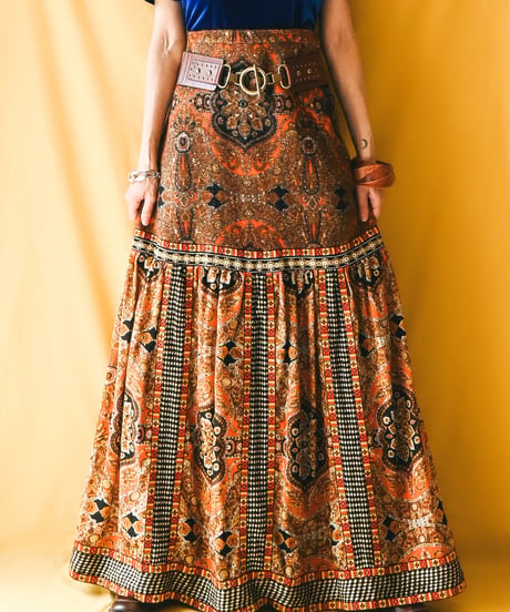 【tiny yearn】1970's Euro Exotic Wool Maxi Skirt