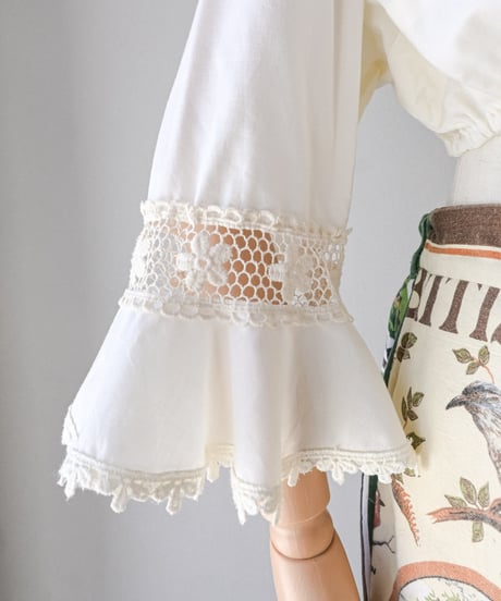【Seek an nur】Euro cropped puff dirndl blouse