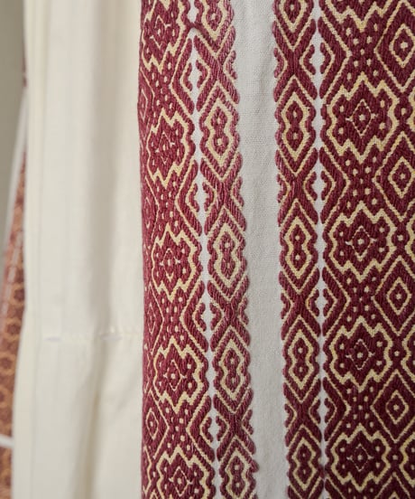 【tiny yearn】Romanian vintage traditional dress