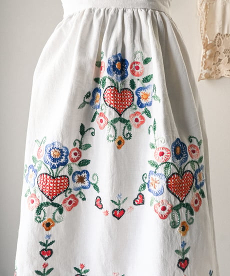 【Seek an nur】Euro Embroidered linen waist apron