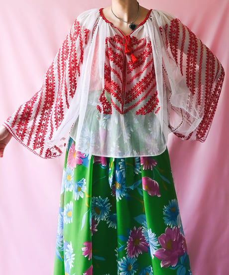 【tiny yearn】Romanian Vintage Embroidered Tulle Blouse