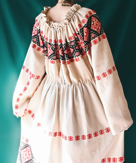【Seek an nur】Romanian Vintage Embroidered Dress