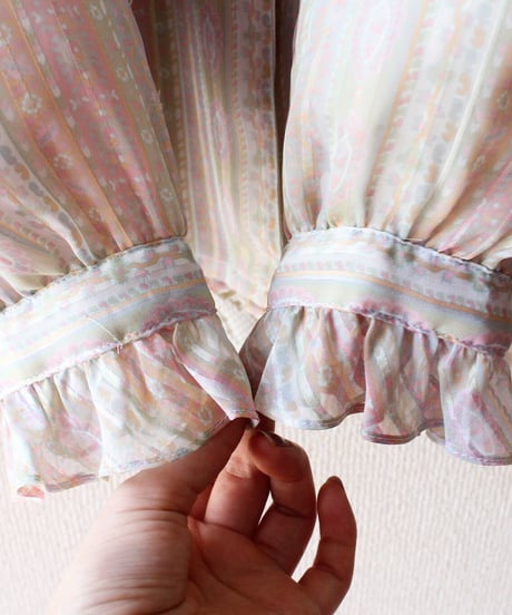 【tiny yearn】Frill Design Mulch Stripe Sheer Blouse