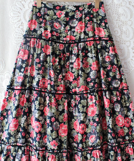 【Seek an nur】German Floral Tiered Maxi Skirt