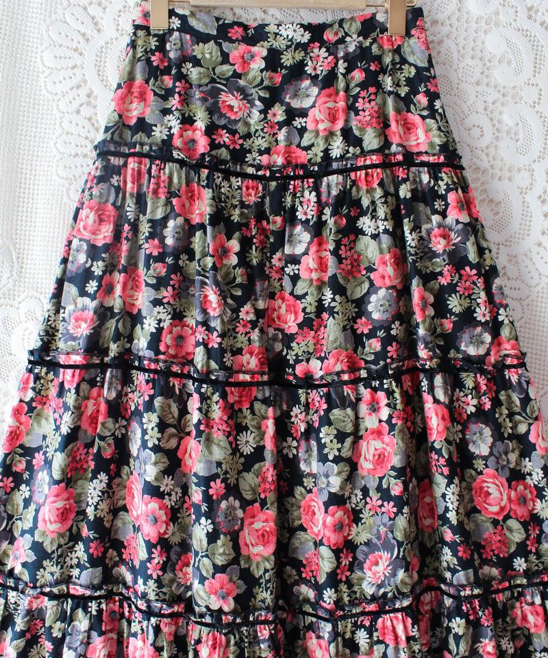 Seek an nur】German Floral Tiered Maxi Skirt |