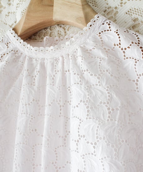 【tiny yearn】1970's Lace Floral Frill Maxi Dress