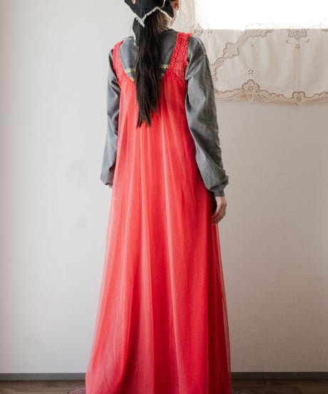 【Seek an nur】1970‘s Euro sheer night gown