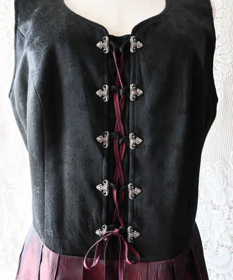 【Seek an nur】Tyrolean Black×Metallic Dirndl Dress