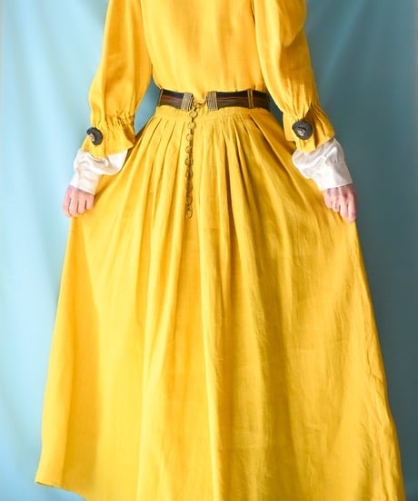 【tiny yearn】Tyrolean Linen Puff Dirndl Dress