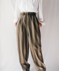 【Seek an nur】USA Stripe Tuck Tapered Pants