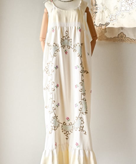 【Seek an nur】Vintage embroidered fabric cami dress
