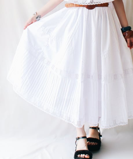 【Seek an nur】Shoulder Wrap Lace Flare Dress