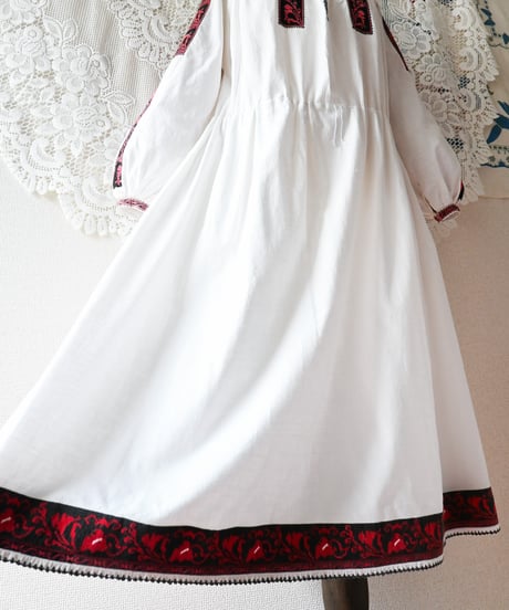 【Seek an nur】Romanian Vintage Traditional Dress