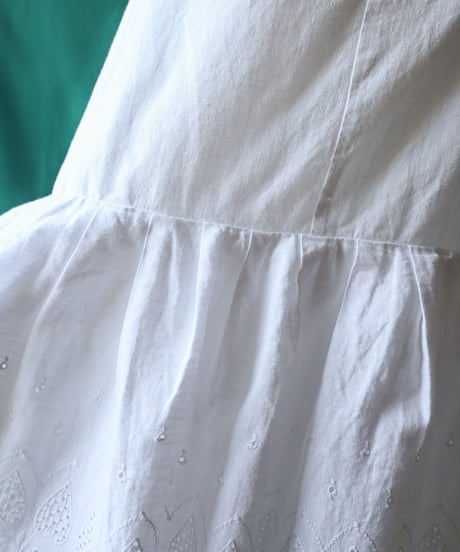 【Seek an nur】Euro Lace Tiered Petticoat