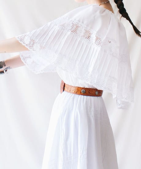 【Seek an nur】Shoulder Wrap Lace Flare Dress