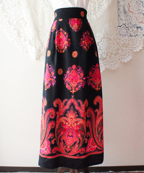 【tiny yearn】1970's Euro Exotic Wool Maxi Skirt