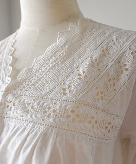 【Seek an nur】1890-10's antique night gown dress