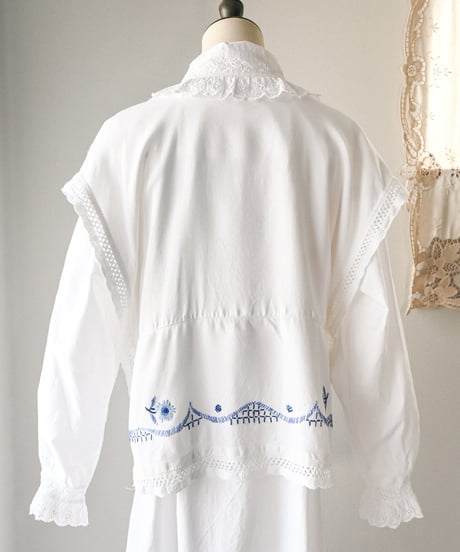 【Seek an nur】Euro vintage embroidered Vest